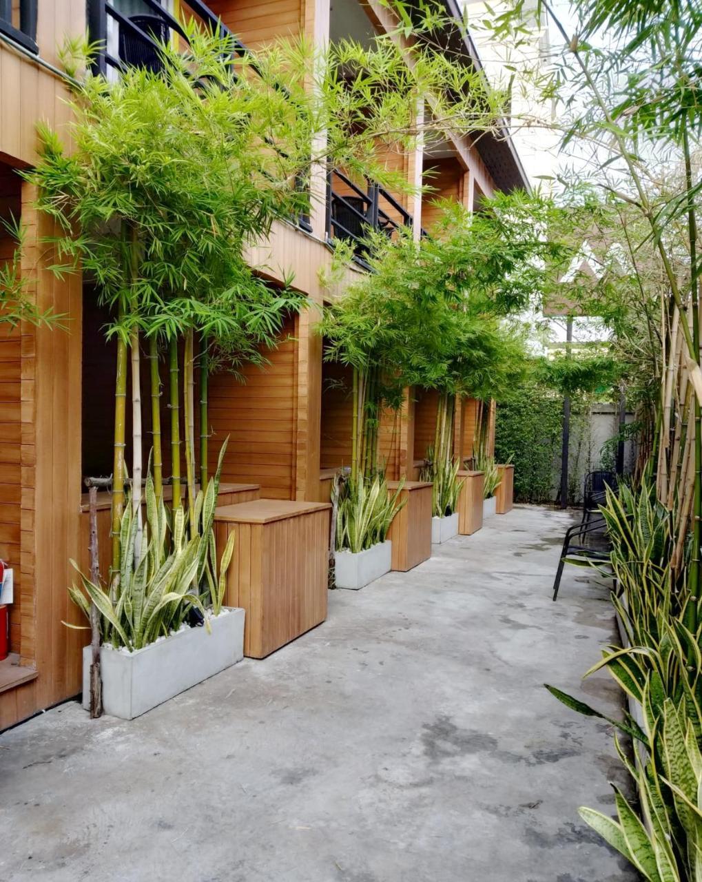 The M Pool Villas Bangkok - Bts Ekkamai Экстерьер фото
